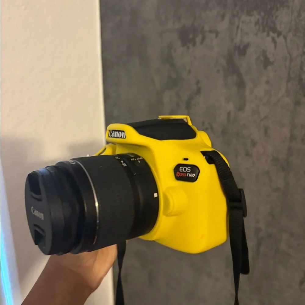 Canon Eos t100